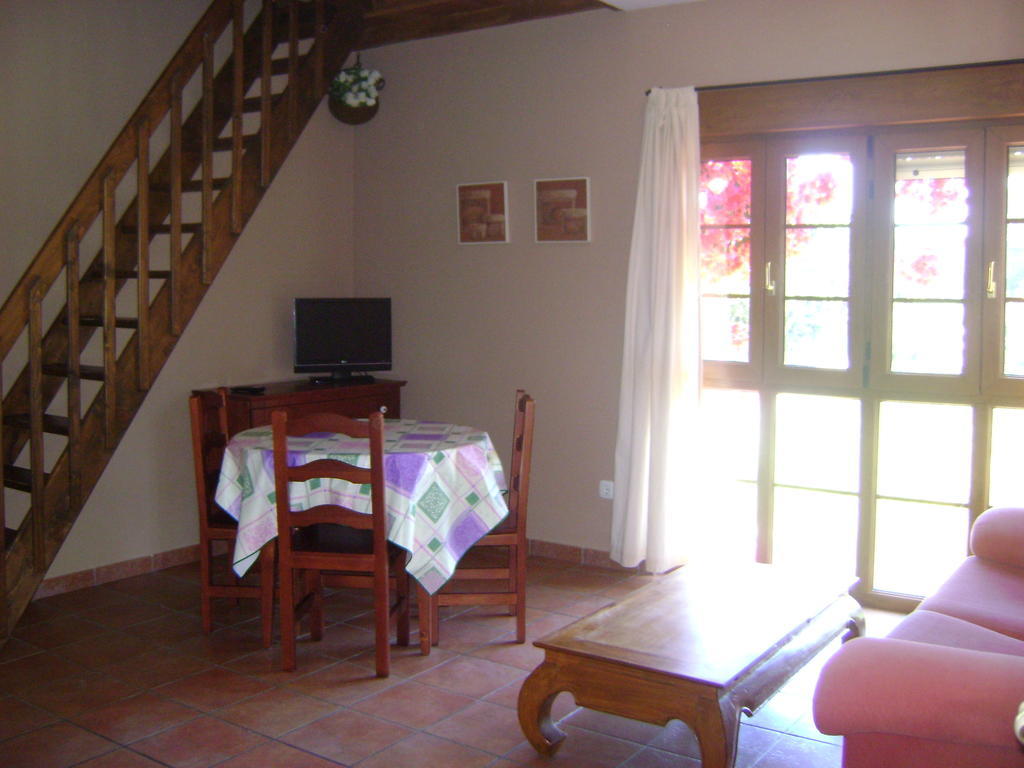 Apartamentos Dos Robles 소모 객실 사진